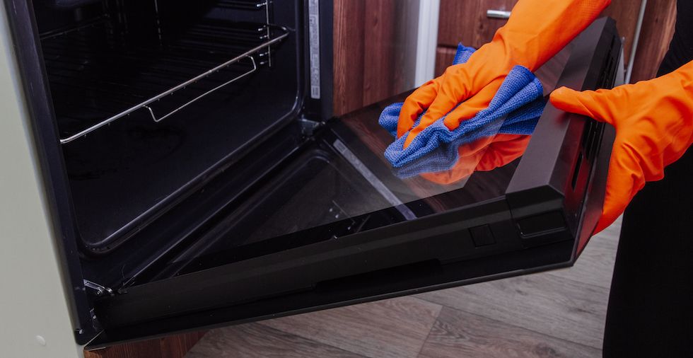 How To Remove Oven Door Glass: Read Our Complete Guide 