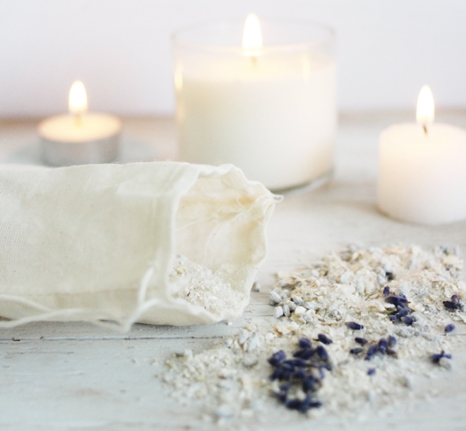 Oatmeal and lavendar bath