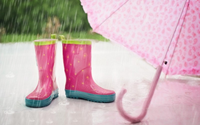 Pink wellies & umbrella 