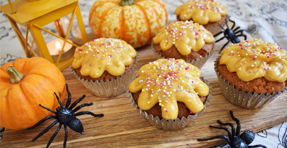 How To Make Pumpkin Spiced Cupcakes - Perfect For Halloween