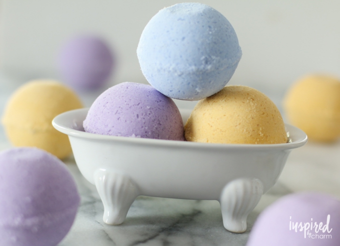 DIY Christmas Gifts Bath Bombs