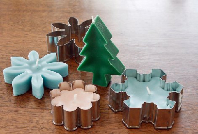 Christmas DIY Gifts Cookie Cutter Candles