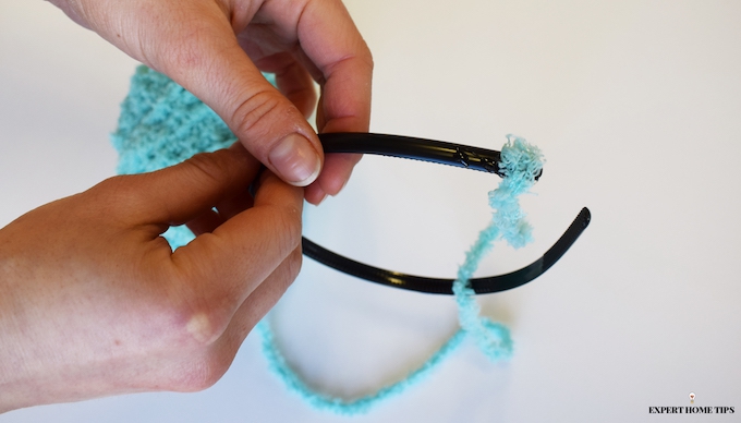 placing wool on DIY Easter headband