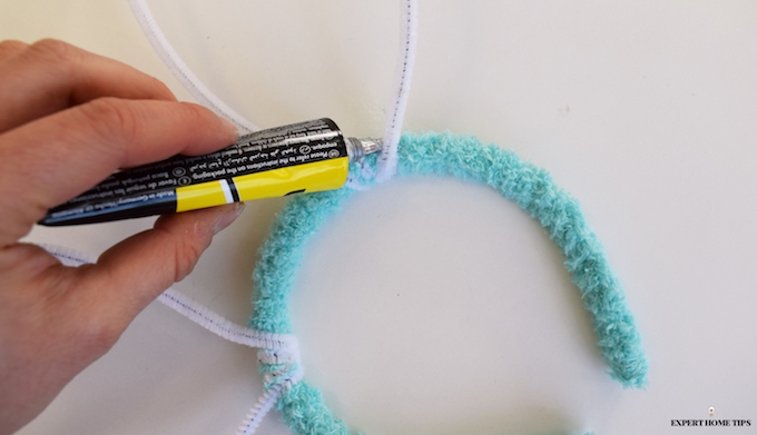 using UHU glue on easter headband