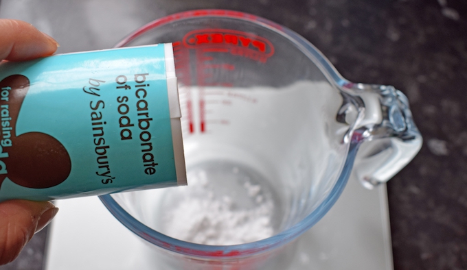 measuring bicarbonate of soda