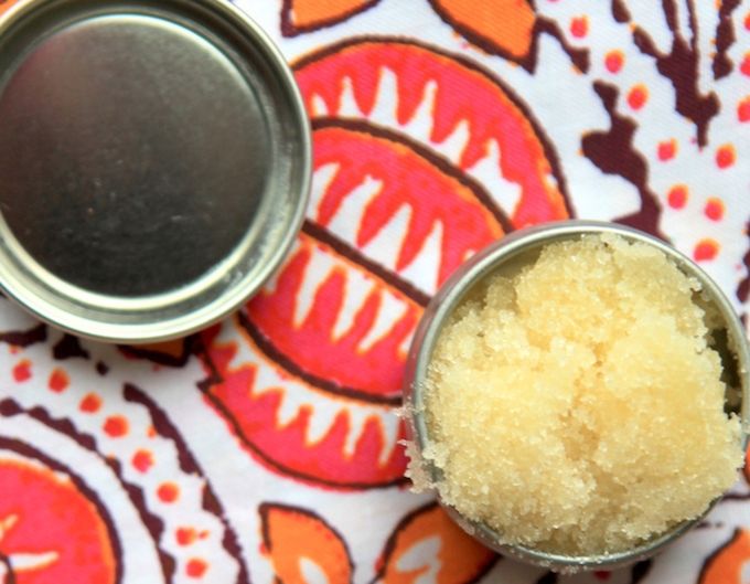 manuka honey lip scrub