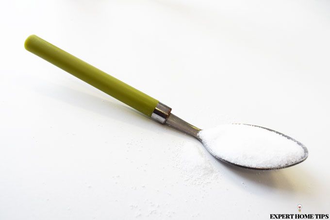 sugar on spoon