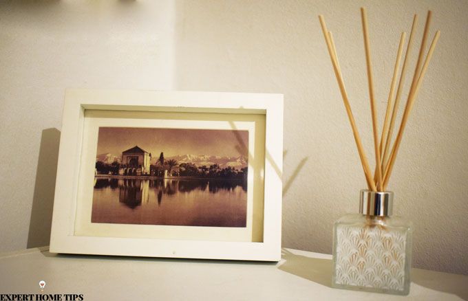 reed diffuser and photoframe