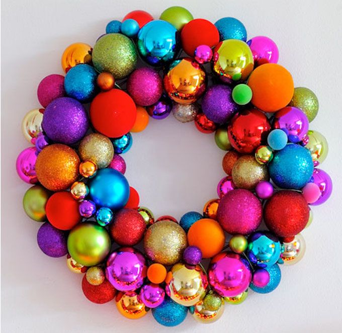 Bauble wreath