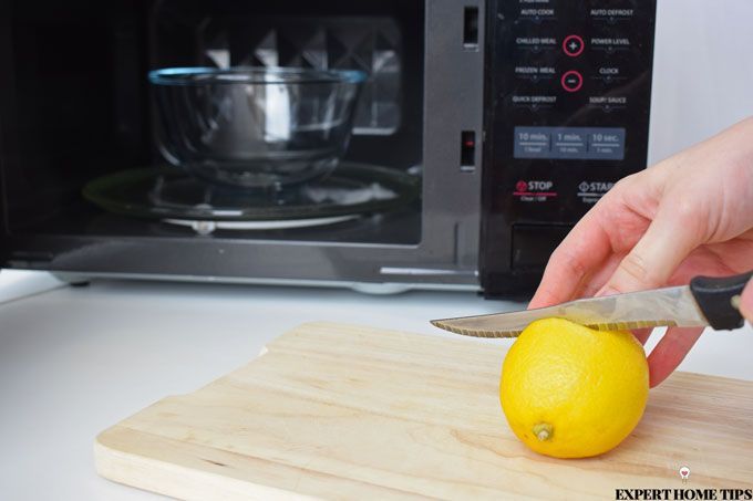 cleaning with lemon microwave