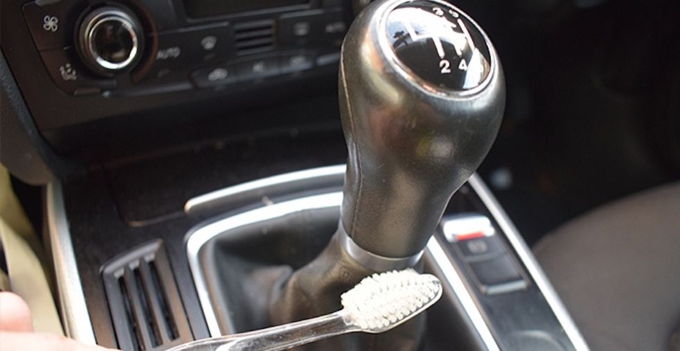 21 Smart Tips On How To Clean & Organise Your Car