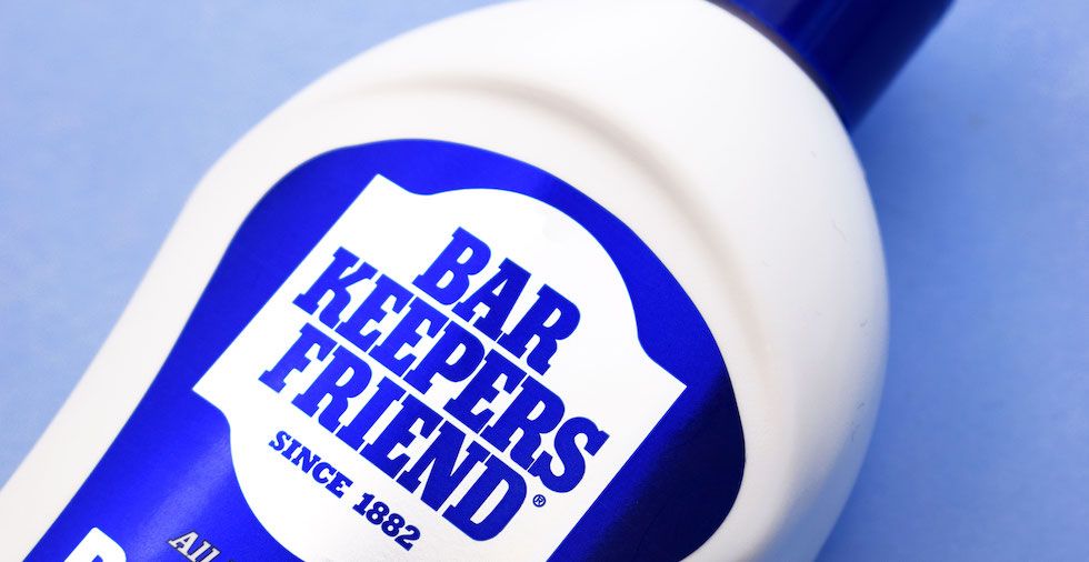 30 Uses For Bar Keepers Friend (The Cleaner EVERYONE Needs!)