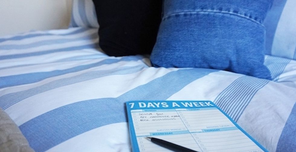 10 Things Exceptionally Organised People Do Before Bed