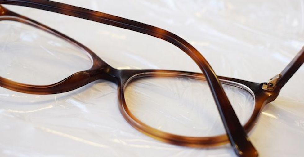 8 Glasses Hacks EVERYONE With Poor Eyesight Should Know