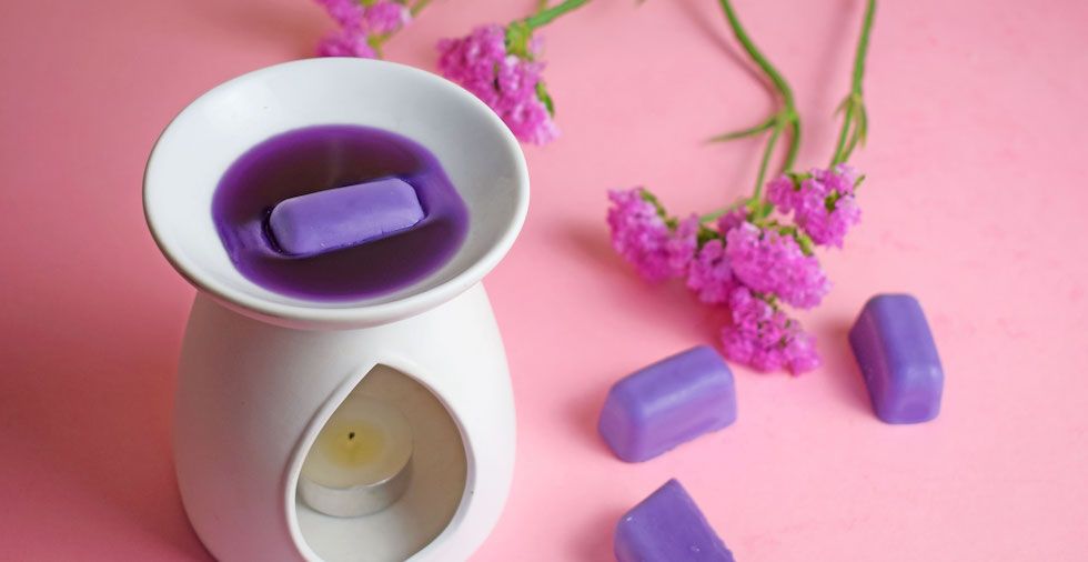 How To Make Wax Melts At Home (Super EASY Beginners Guide!)