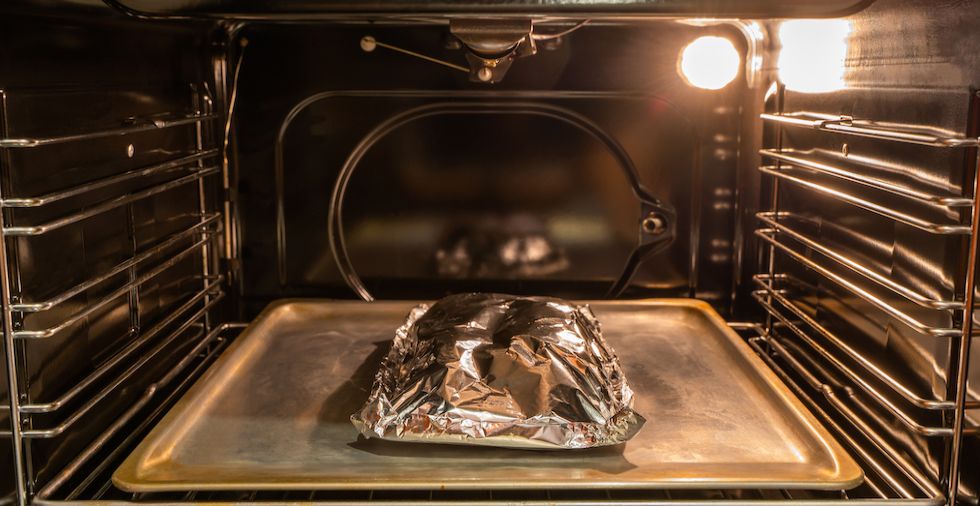 Can You Put Tin Foil In The Oven? (Make Sure You Get It Right!)